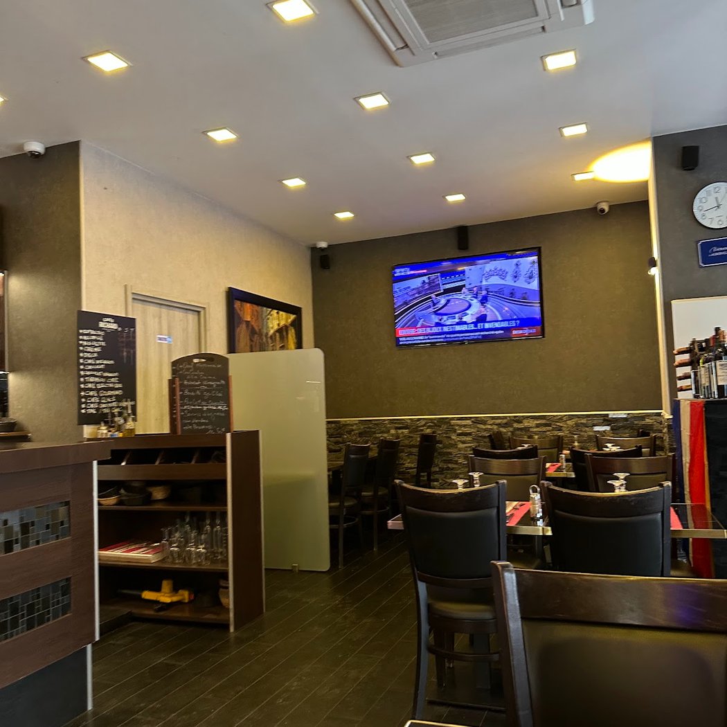 Brasserie L'Entracte Café Aubervilliers 3